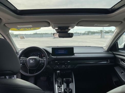 Used 2024 Honda Accord EX-L image 18