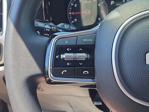 Certified 2023 Kia Sorento X-Line EX AWD/4WD image 26