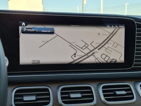 Used 2024 Mercedes-Benz GLS 450 4MATIC image 21