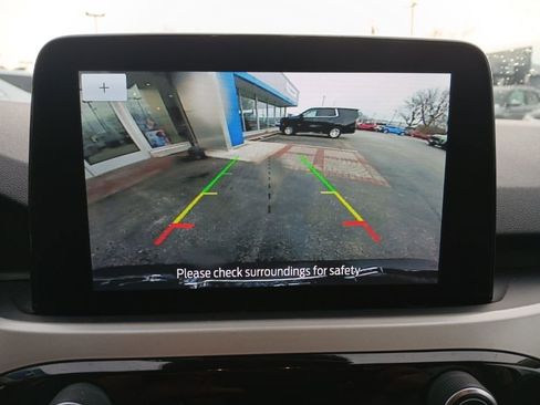 Used 2020 Ford Escape SE image 24