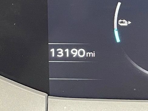 Used 2024 Toyota Prius Prime image 2