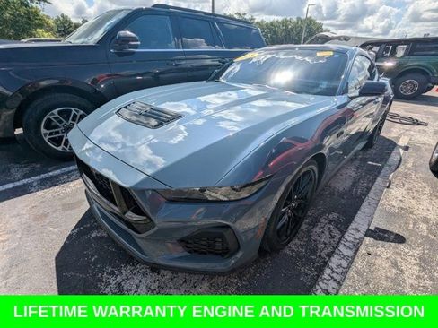 Used 2025 Ford Mustang GT Premium RWD image 4