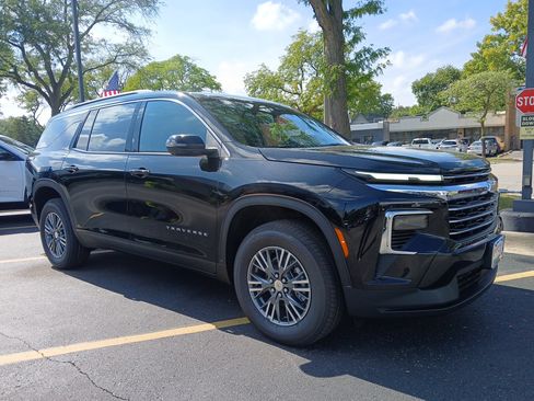 New 2026 Chevrolet Traverse LT w/ Driver Confidence Package image 1