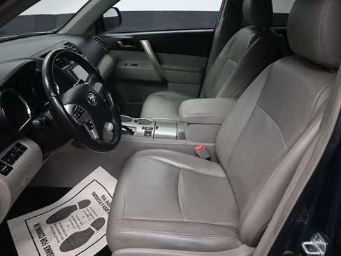 Used 2013 Toyota Highlander SE AWD/4WD image 14