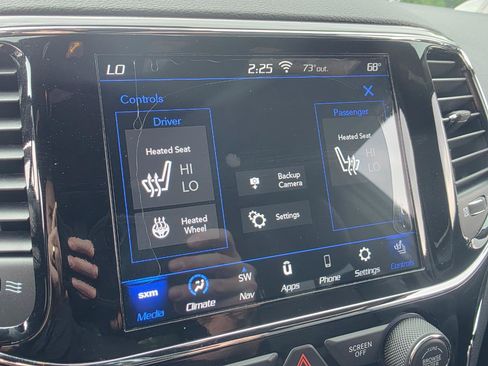 Used 2020 Jeep Grand Cherokee Limited AWD/4WD image 10