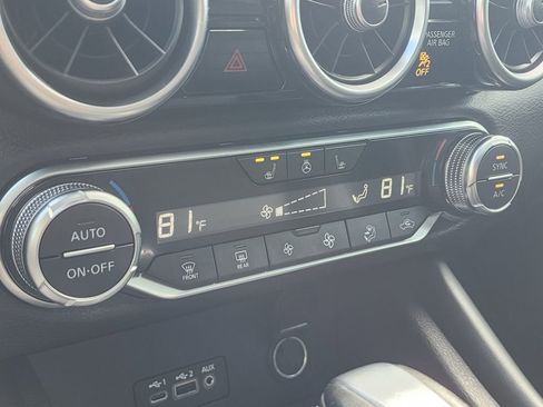 Used 2023 Nissan Sentra SR w/ SR Premium Package image 21