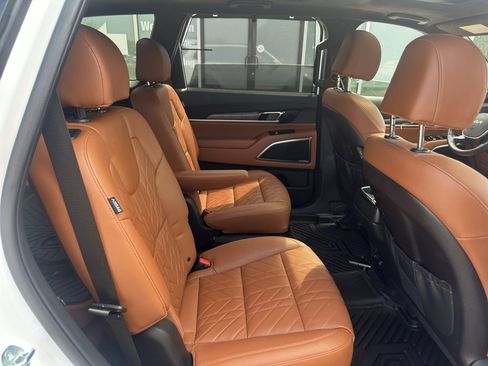 Used 2025 Kia Telluride SX Prestige X-Line AWD/4WD image 13