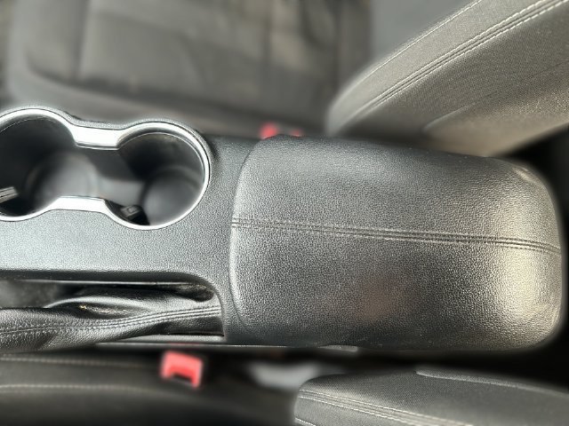 Used 2019 Ford Mustang Coupe RWD image 30