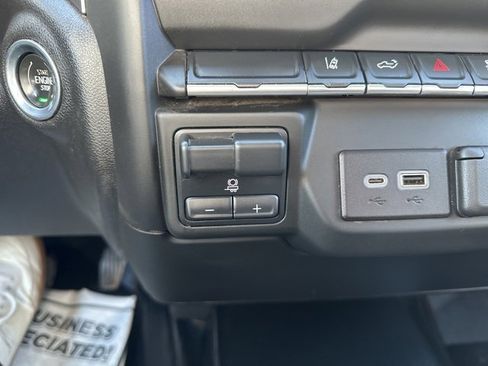 Used 2024 GMC Sierra 2500 Pro w/ Convenience Package image 18