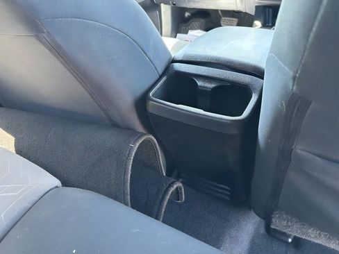 Used 2021 Toyota Tacoma TRD Off-Road w/ Technology Package AWD/4WD image 33