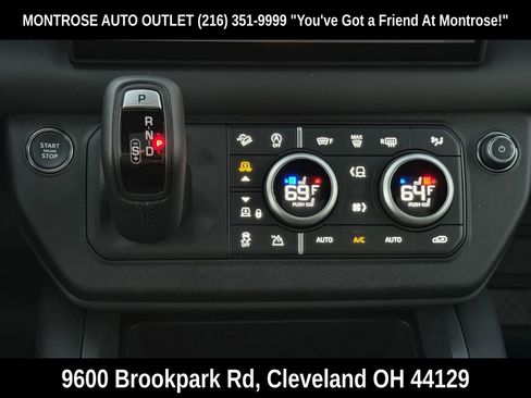 New 2025 Land Rover Defender 90 S image 20