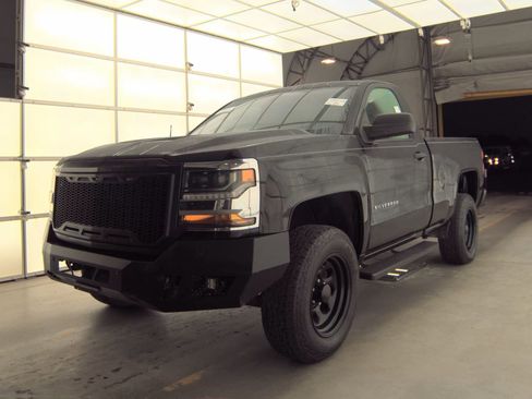 Used 2018 Chevrolet Silverado 1500 W/T w/ WT Convenience Package image 2