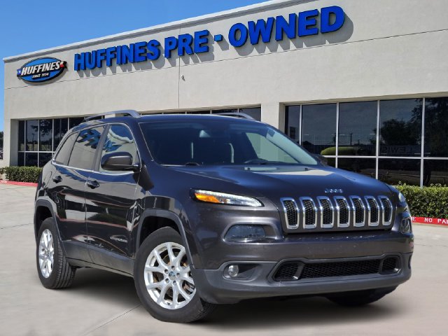 Certified 2016 Jeep Cherokee Latitude FWD image 1