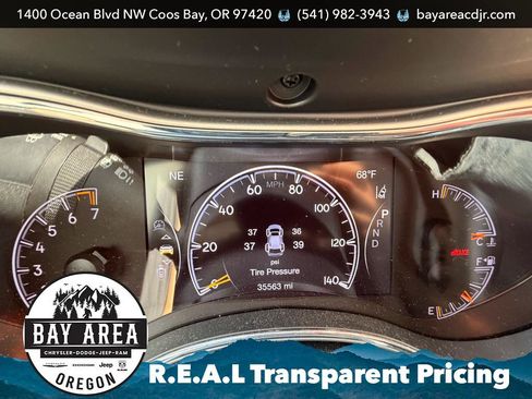 Used 2021 Jeep Grand Cherokee Laredo X AWD/4WD image 10
