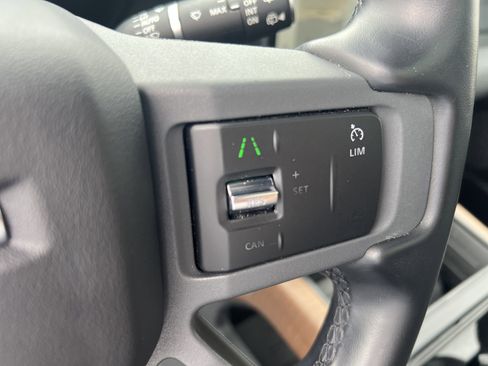 Certified 2023 Land Rover Defender 110 X-Dynamic SE AWD/4WD image 13