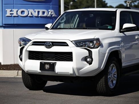 Used 2024 Toyota 4Runner SR5 Premium image 2