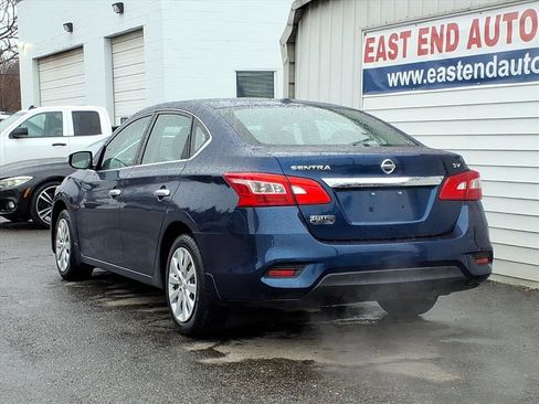 Used 2017 Nissan Sentra SV image 3