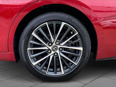 Used 2024 Lexus ES 350 w/ Premium Package image 10