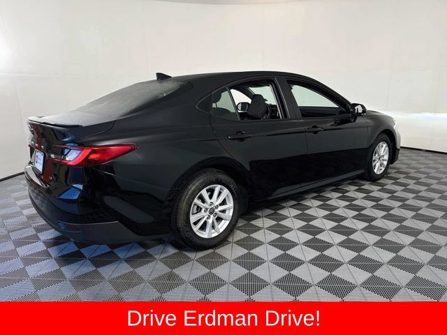 Used 2026 Toyota Camry LE w/ Convenience Package FWD image 23
