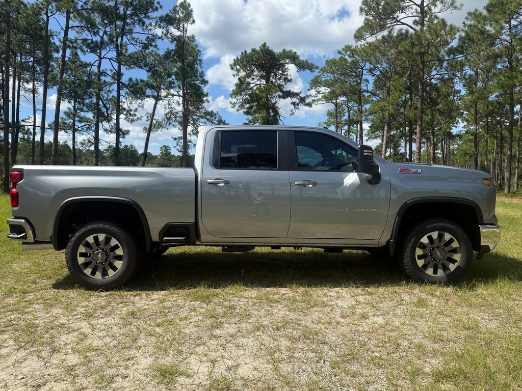 New 2026 Chevrolet Silverado 2500 LT w/ All Star Edition AWD/4WD image 6