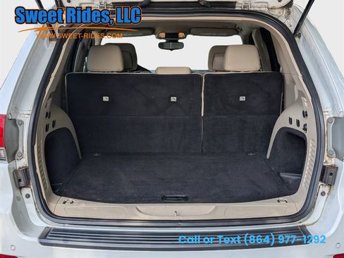 Used 2017 Jeep Grand Cherokee Laredo w/ Quick Order Package 2BE RWD image 13