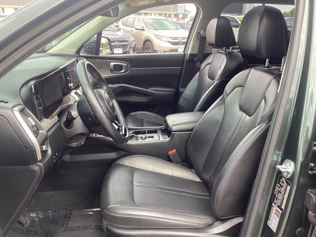 Certified 2023 Kia Sorento X-Line EX AWD/4WD image 16
