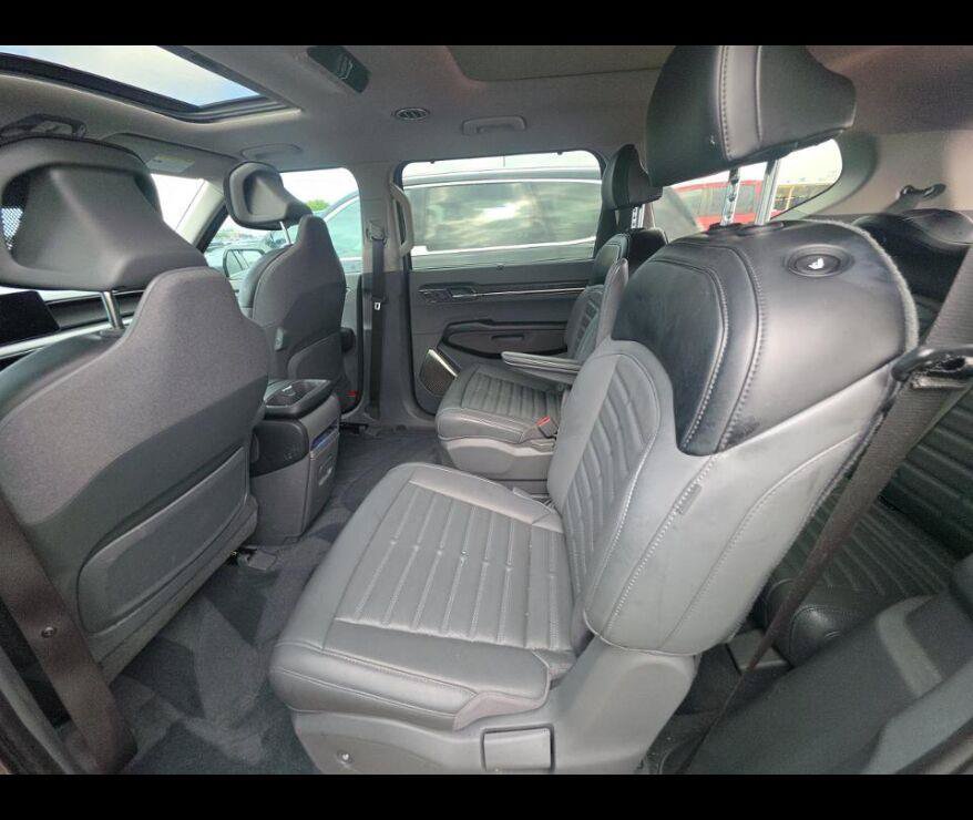 Used 2024 Kia EV9 Land AWD/4WD image 7