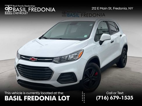Used 2021 Chevrolet Trax LS w/ Tint and Cruise Package image 1