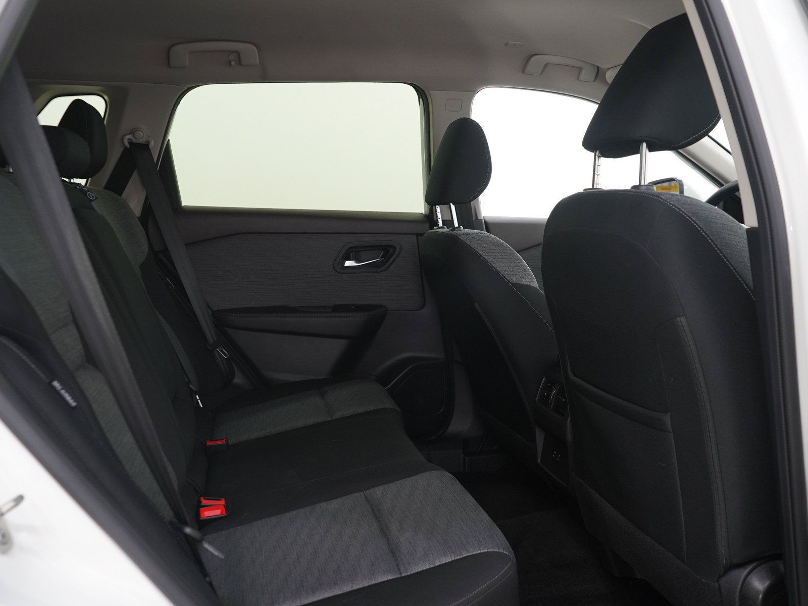 Used 2023 Nissan Rogue SV AWD/4WD image 15