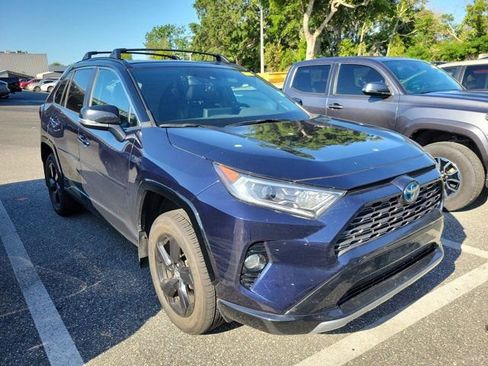 Used 2020 Toyota RAV4 XSE w/ XSE Grade Weather Package AWD/4WD image 2