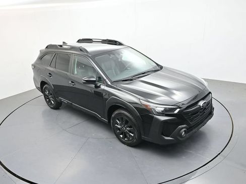 Used 2023 Subaru Outback Onyx Edition AWD/4WD image 17