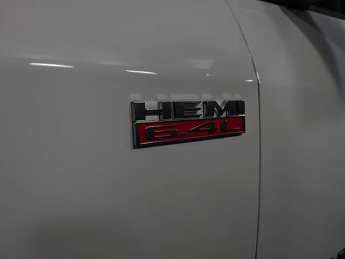 Used 2019 RAM 2500 Big Horn image 44