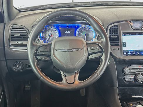 Used 2022 Chrysler 300 S RWD image 18
