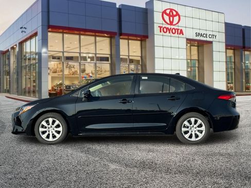 New 2026 Toyota Corolla LE FWD image 3