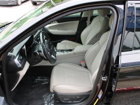 Used 2019 Genesis G70 3.3T Advanced w/ Elite Package RWD image 11