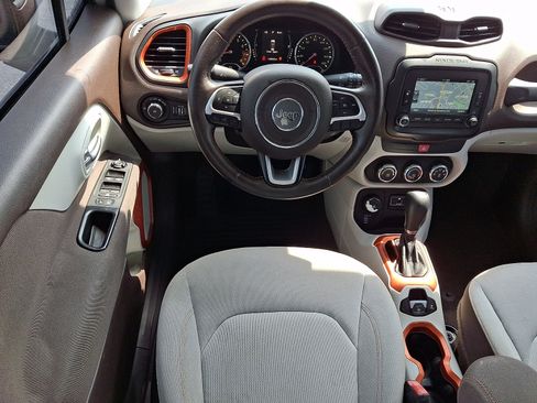 Used 2016 Jeep Renegade Latitude AWD/4WD image 11