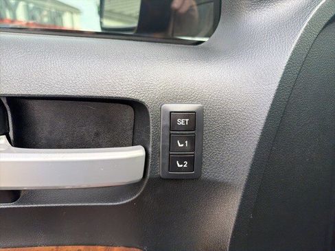 Used 2012 Toyota Tundra Limited image 9