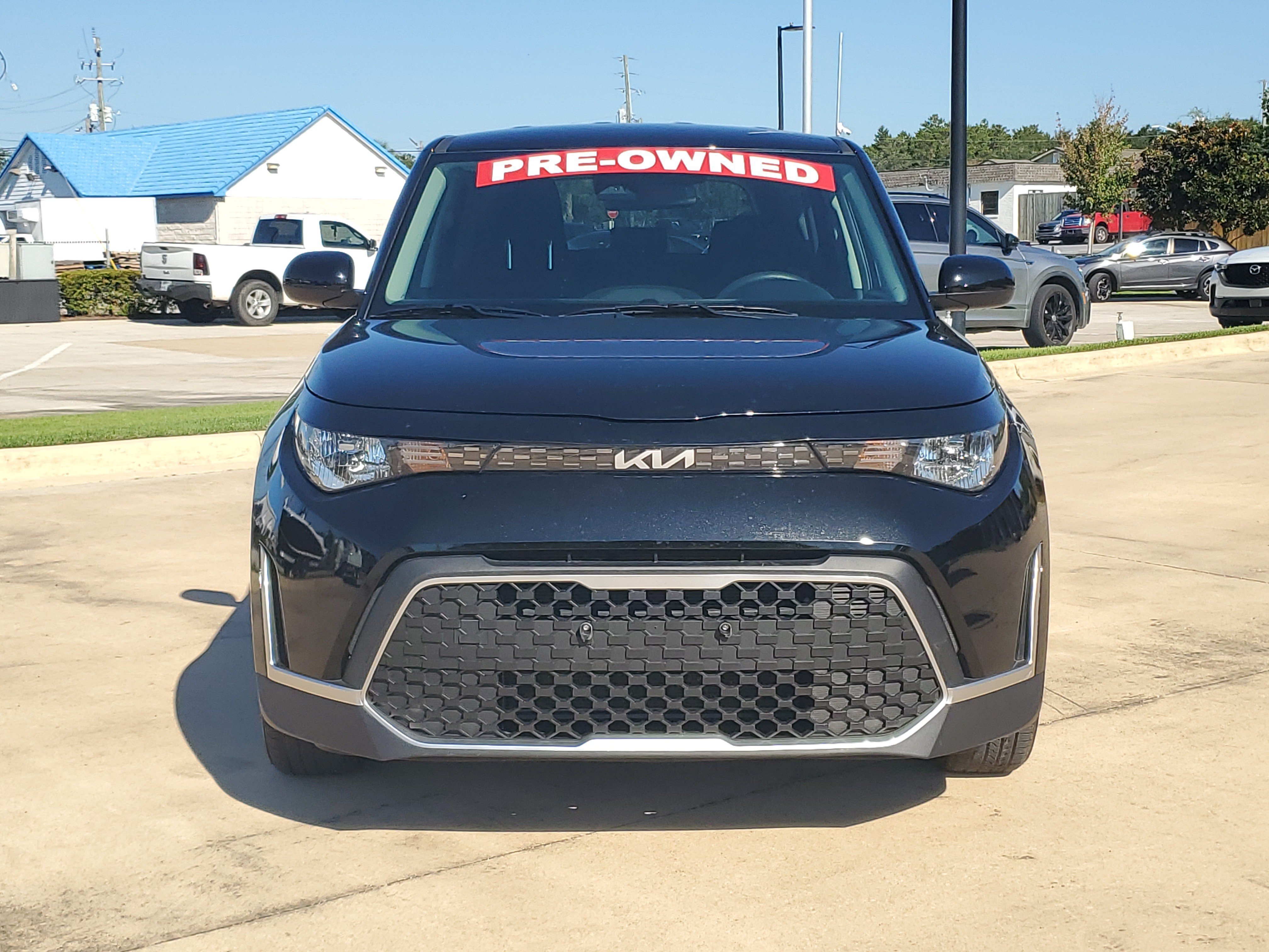 Used 2024 Kia Soul LX w/ Option Group 015 FWD image 7