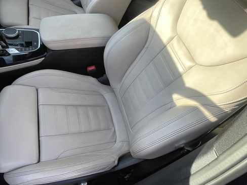 Used 2022 BMW X4 xDrive30i w/ Premium Package image 10