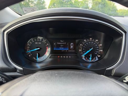 Used 2015 Ford Fusion SE w/ Equipment Group 201A FWD image 13