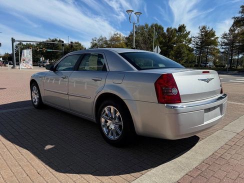 Used 2008 Chrysler 300 Limited image 6