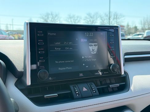 Used 2019 Toyota RAV4 XLE Premium w/ Cold Weather Package AWD/4WD image 10