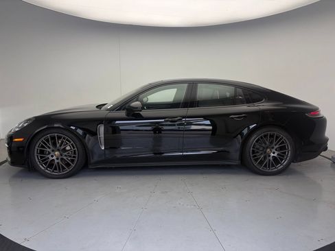 Certified 2023 Porsche Panamera 4 Platinum Edition AWD/4WD image 6