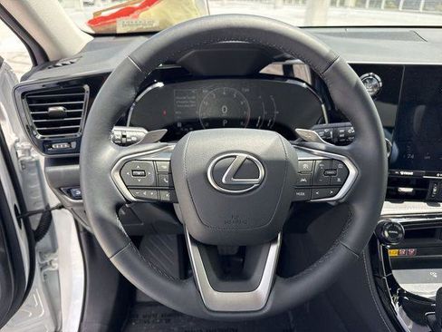 Certified 2025 Lexus NX 250 FWD w/ Accessory Package (Z2) image 14