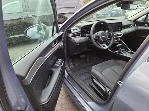 Used 2022 Kia K5 LXS FWD image 10