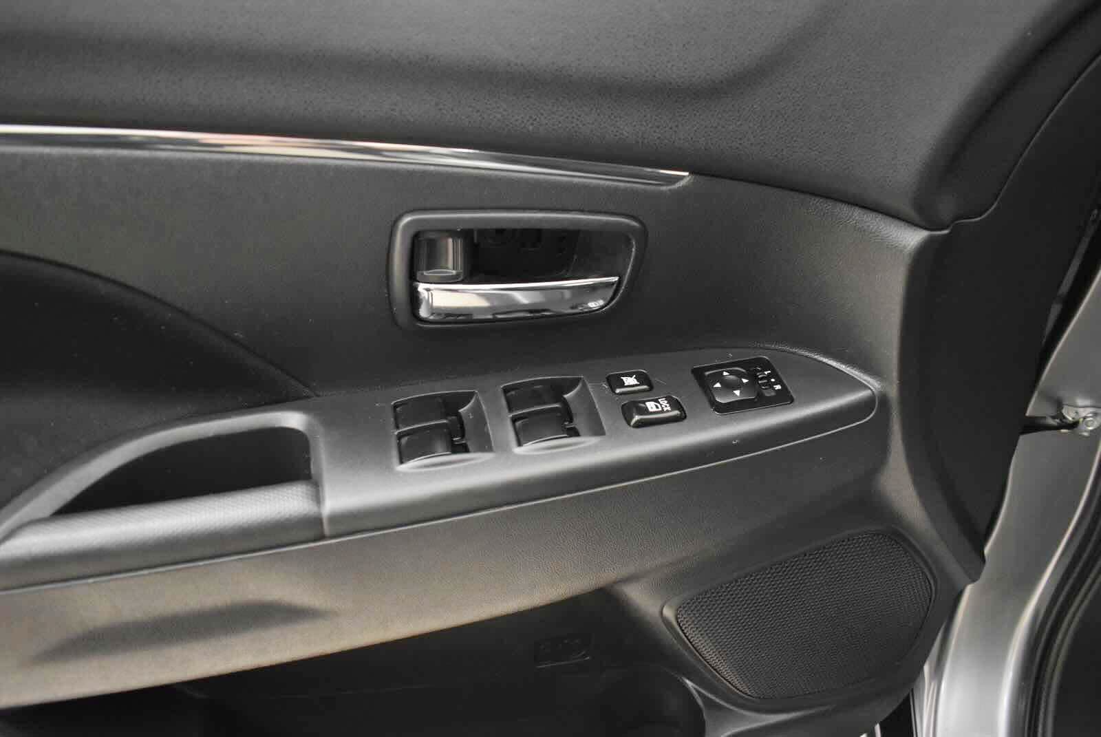 Used 2024 Mitsubishi Outlander Sport LE AWD/4WD image 63