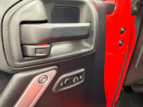 Used 2015 Jeep Wrangler Unlimited Sahara w/ Max Tow Package image 6