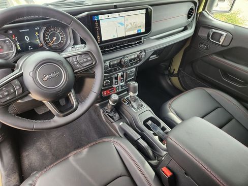 New 2025 Jeep Wrangler Rubicon image 22