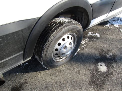 Used 2022 Ford Transit 250 250 AWD 3dr LWB Medium Roof Ca image 34