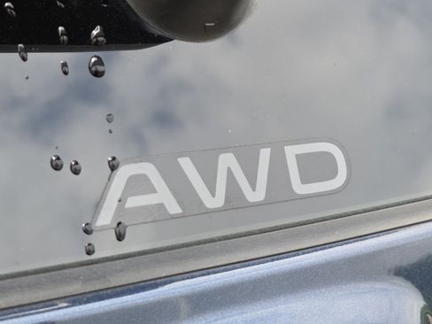 Used 2023 Honda CR-V EX-L image 12